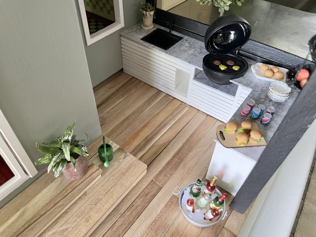 miniatyrer till altan i dockhus
